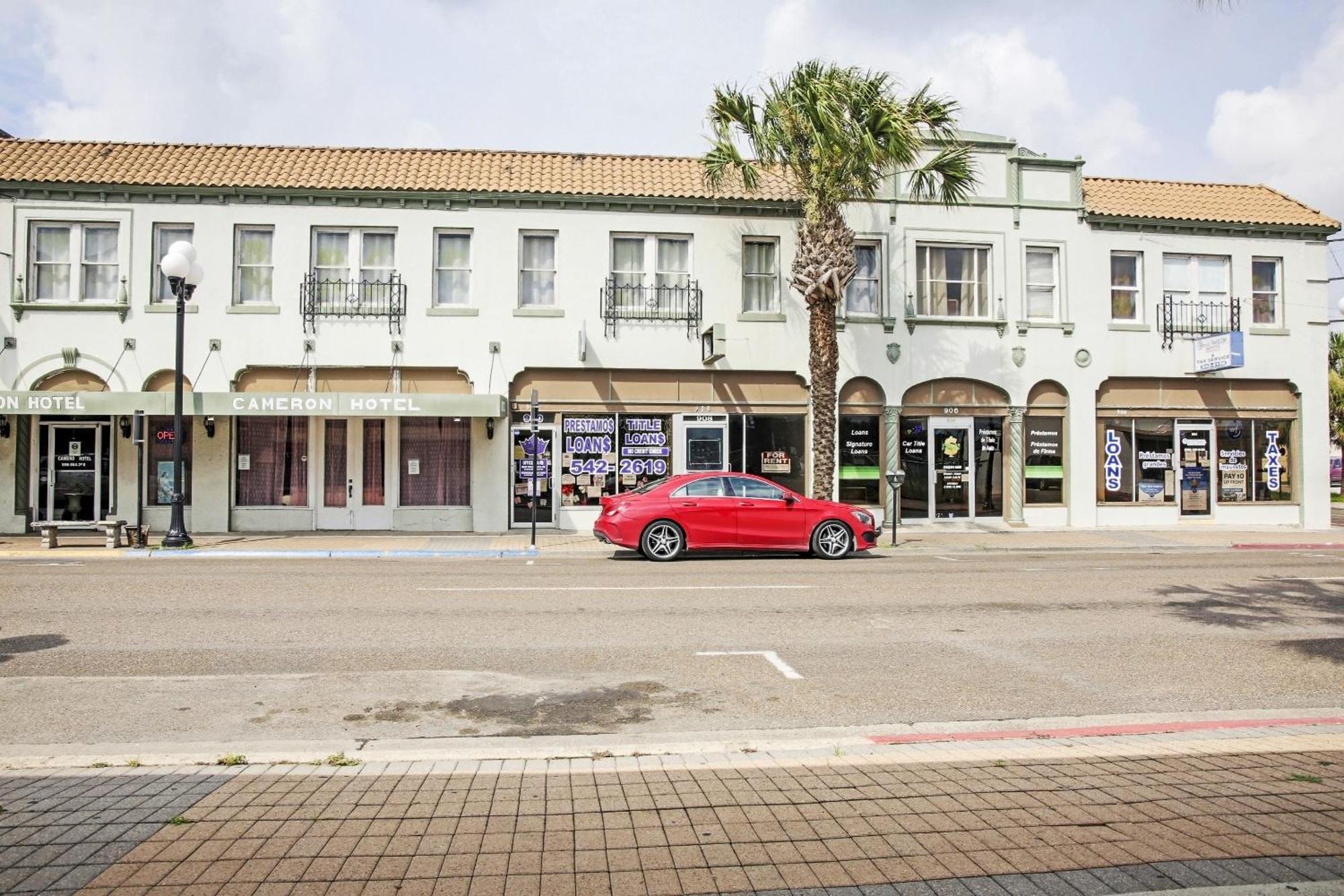 Oyo Historic Cameron Hotel Brownsville I-69E エクステリア 写真